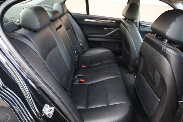 2015 BMW 5 Series 528i xDrive - 22936081 - 16
