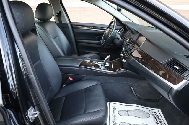 2015 BMW 5 Series 528i xDrive - 22936081 - 18