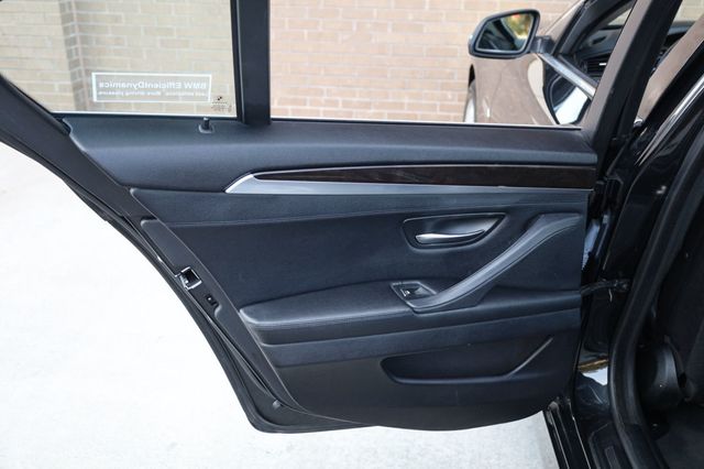2015 BMW 5 Series 528i xDrive - 22936081 - 24