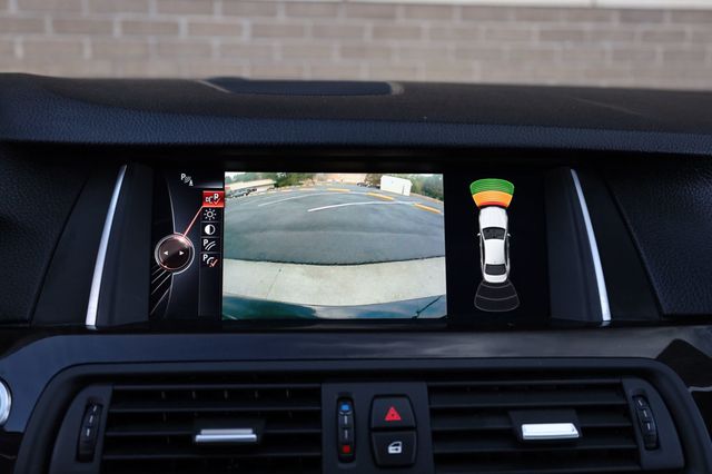 2015 BMW 5 Series 528i xDrive - 22936081 - 35