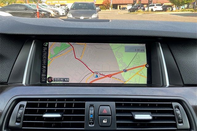 2015 BMW 5 Series 535i xDrive - 22897984 - 25