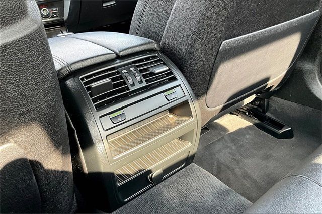 2015 BMW 5 Series 535i xDrive - 22897984 - 33