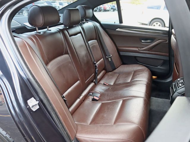 2015 BMW 5 Series 535i xDrive M-Sport - 22928073 - 27
