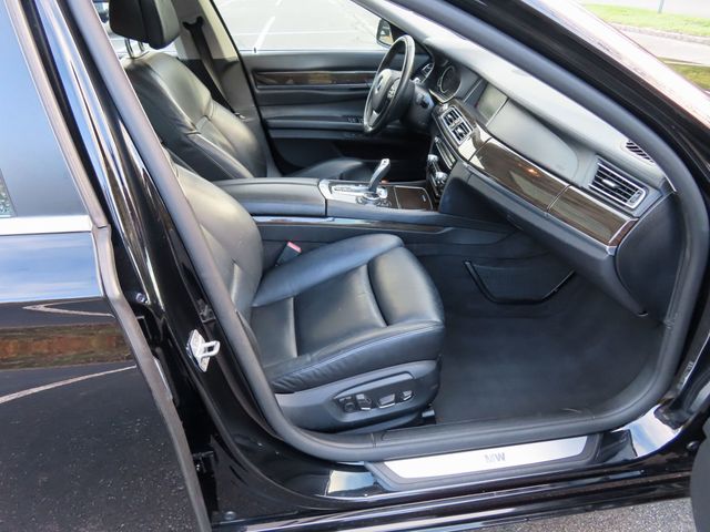 2015 BMW 7 Series 740Ld xDrive - 22937957 - 24