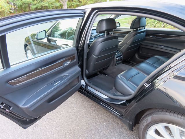 2015 BMW 7 Series 740Ld xDrive - 22937957 - 29