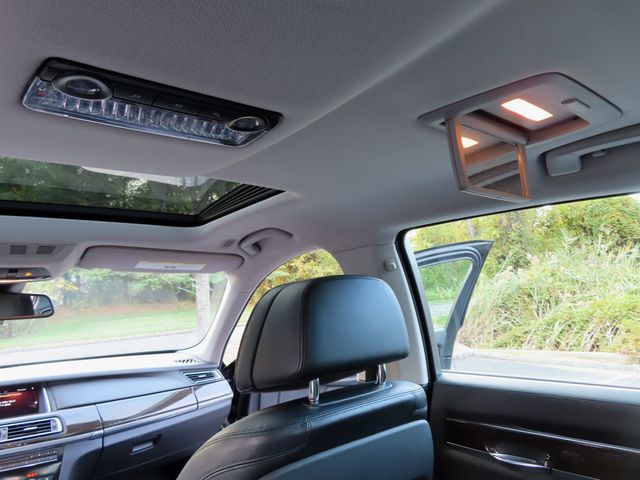 2015 BMW 7 Series 740Ld xDrive - 22937957 - 35