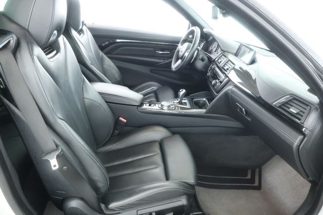 2015 BMW M4 2dr Convertible w/Executive & Lighting Pkgs, Full Merino Leather - 22930984 - 21