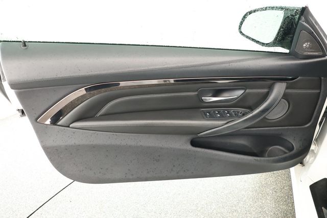 2015 BMW M4 2dr Convertible w/Executive & Lighting Pkgs, Full Merino Leather - 22930984 - 7