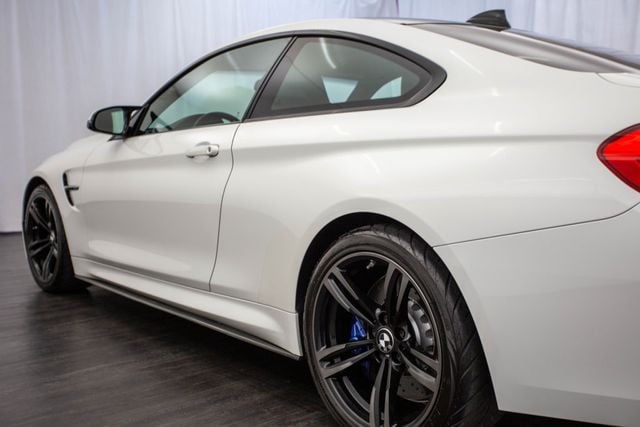 2015 BMW M4 2dr Coupe - 22395546 - 27