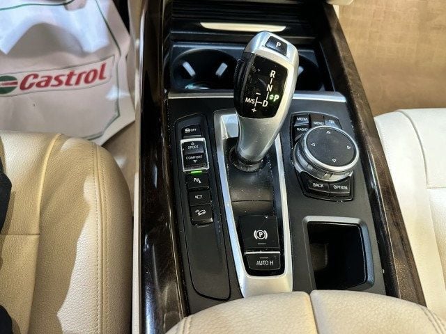 2015 BMW X5 xDrive35i - 22855319 - 21