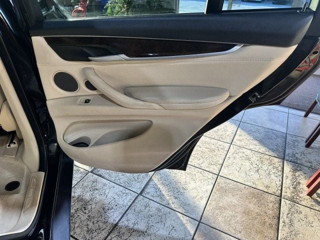 2015 BMW X5 xDrive35i - 22855319 - 29