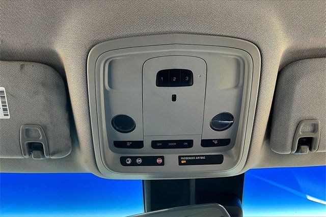 2015 Cadillac XTS 4dr Sedan Luxury AWD - 22931250 - 27