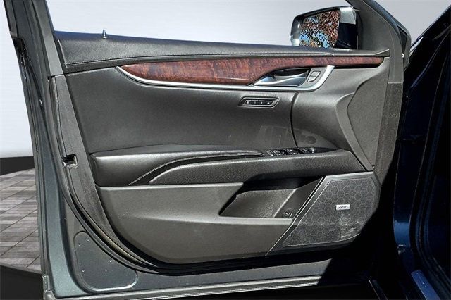 2015 Cadillac XTS 4dr Sedan Luxury AWD - 22931250 - 8