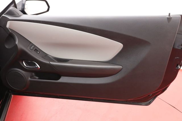 2015 Chevrolet Camaro LS - 20881152 - 16