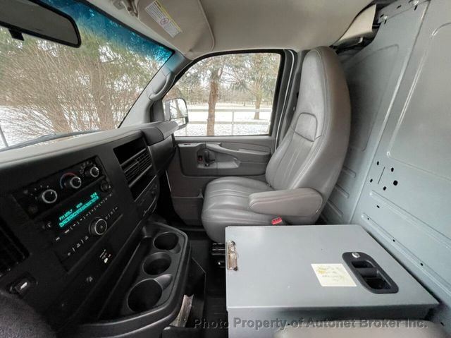 2015 Chevrolet Express Cargo Van RWD 3500 135" - 22283183 - 9