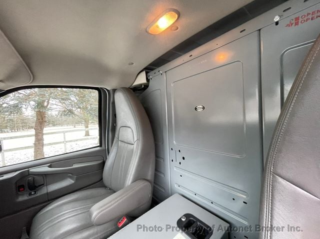 2015 Chevrolet Express Cargo Van RWD 3500 135" - 22283183 - 10