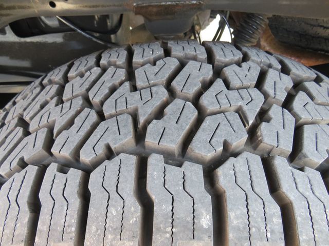 2015 Chevrolet Silverado 1500 BLACK WIDOW - 22538968 - 18