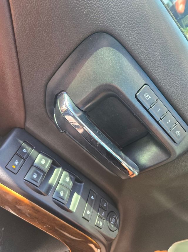 2015 Chevrolet Silverado 3500HD  - 22935071 - 17