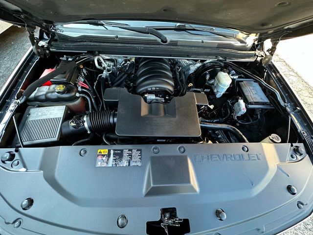 2015 Chevrolet Suburban 4WD 4dr LTZ - 22916534 - 37