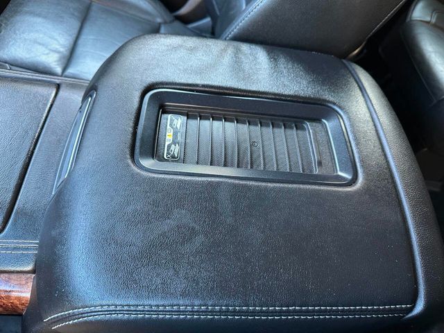 2015 Chevrolet Suburban 4WD 4dr LTZ - 22916534 - 56