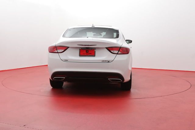 2015 Chrysler 200 4dr Sedan S AWD - 20843901 - 3