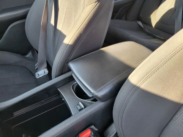 2015 Chrysler 200 Limited Sedan 4D - 22932427 - 23