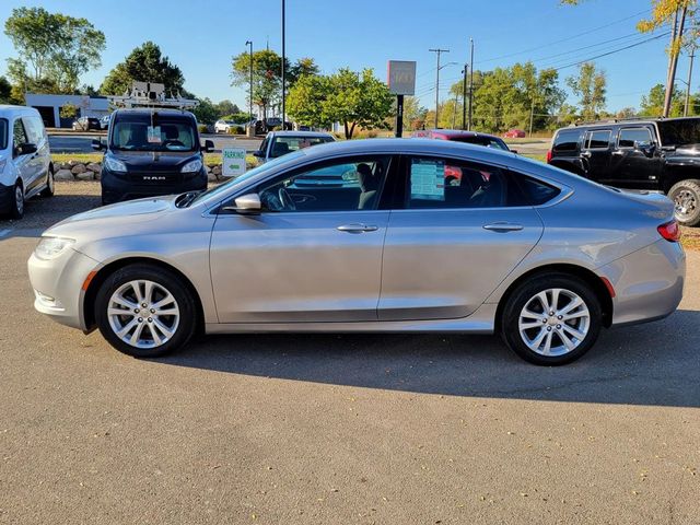2015 Chrysler 200 Limited Sedan 4D - 22932427 - 6