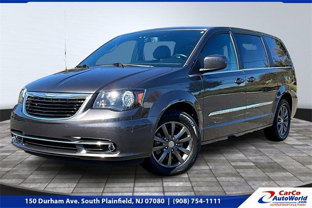 2015 Chrysler Town & Country 4dr Wagon S - 22927188 - 0