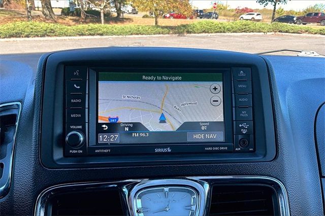 2015 Chrysler Town & Country 4dr Wagon S - 22927188 - 24