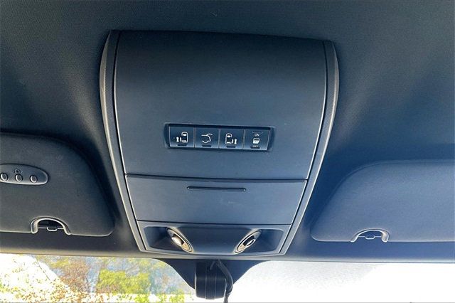 2015 Chrysler Town & Country 4dr Wagon S - 22927188 - 28