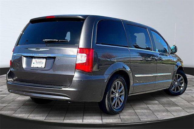 2015 Chrysler Town & Country 4dr Wagon S - 22927188 - 4
