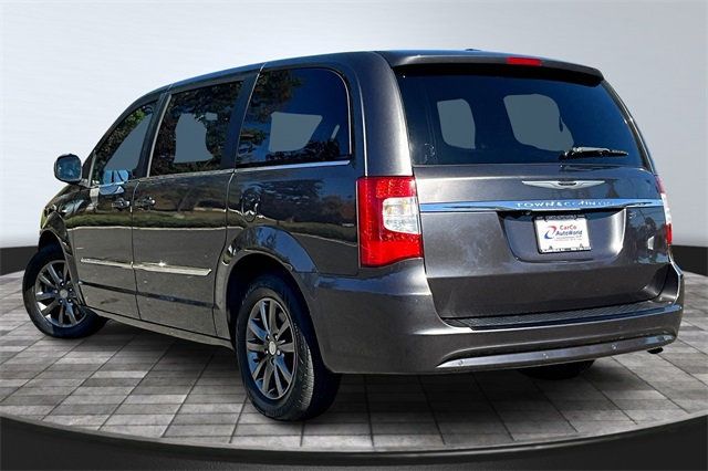 2015 Chrysler Town & Country 4dr Wagon S - 22927188 - 6