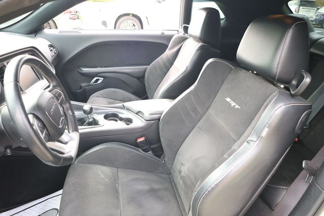 2015 Dodge Challenger 2dr Coupe SRT 392 w/ Power Sunroof, Nav & Technology Group - 22939912 - 20