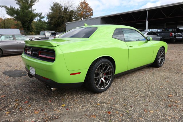 2015 Dodge Challenger 2dr Coupe SRT 392 w/ Power Sunroof, Nav & Technology Group - 22939912 - 4