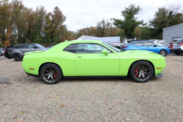 2015 Dodge Challenger 2dr Coupe SRT 392 w/ Power Sunroof, Nav & Technology Group - 22939912 - 5