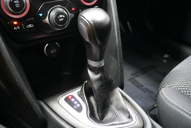 2015 Dodge Dart 4dr Sedan SXT - 22934539 - 16