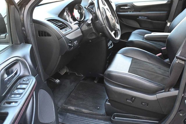 2015 Dodge Grand Caravan 4dr Wagon R/T - 22925787 - 10