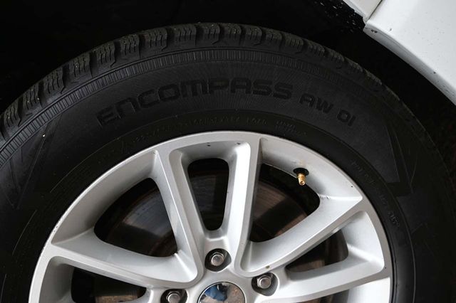 2015 Dodge Grand Caravan SXT Mobility Handicap Van - 22937860 - 11