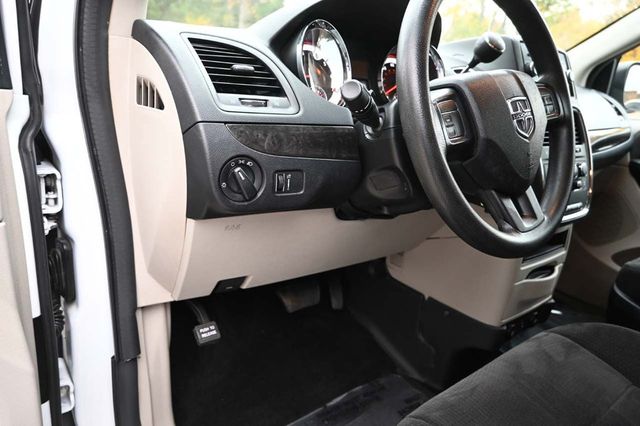 2015 Dodge Grand Caravan SXT Mobility Handicap Van - 22937860 - 30