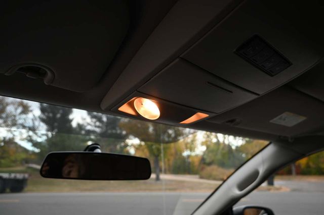 2015 Dodge Grand Caravan SXT Mobility Handicap Van - 22937860 - 31