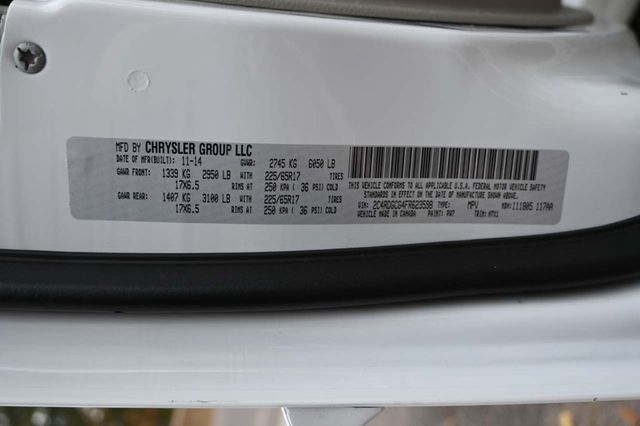 2015 Dodge Grand Caravan SXT Mobility Handicap Van - 22937860 - 32