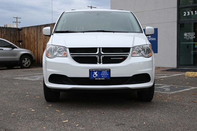2015 Dodge Grand Caravan SXT Mobility Handicap Van - 22937860 - 3
