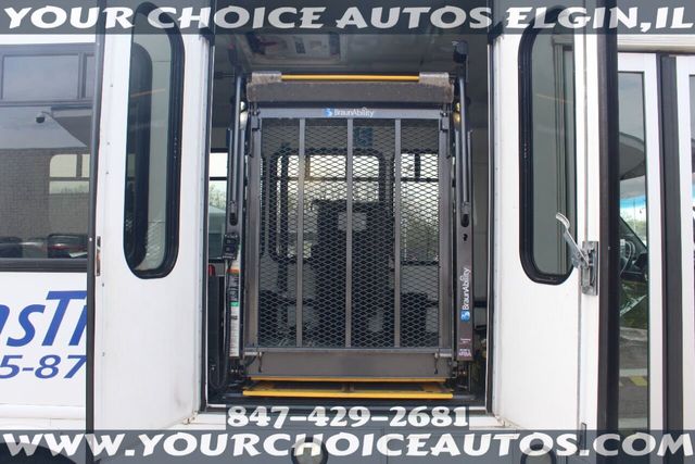 2015 Ford Econoline Commercial Cutaway E 450 SD 2dr Commercial/Cutaway/Chassis 158 176 in. WB - 21922984 - 5