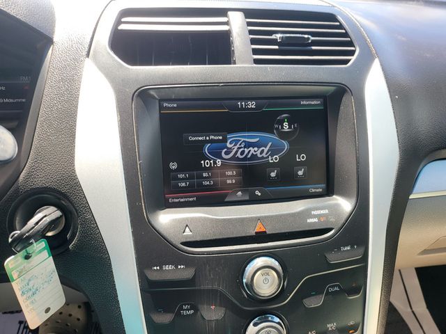 2015 Ford Explorer 4WD 4dr XLT - 22593772 - 16