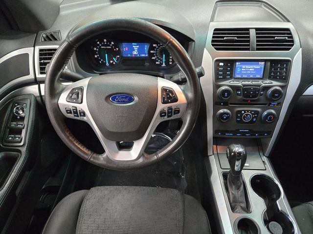 2015 Ford Explorer FWD 4dr XLT - 22894994 - 9