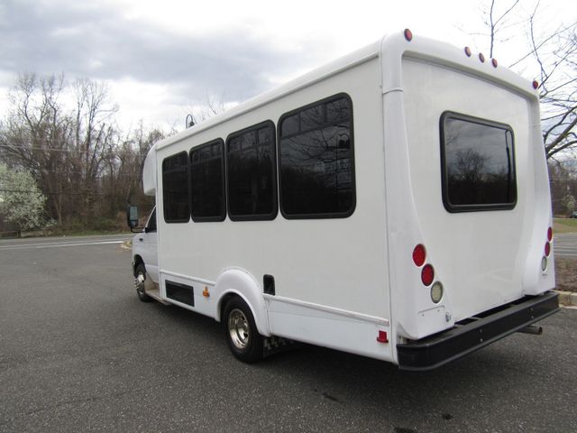 2015 Ford E-450 Goshen II 21 Passengers + Driver - 22366588 - 6