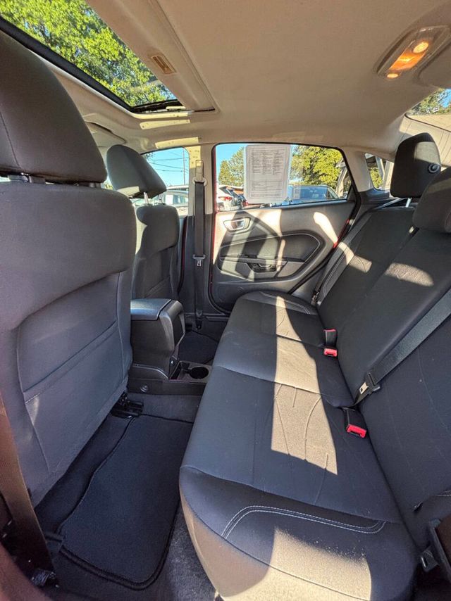 2015 Ford Fiesta 4dr Sedan SE - 22926418 - 7