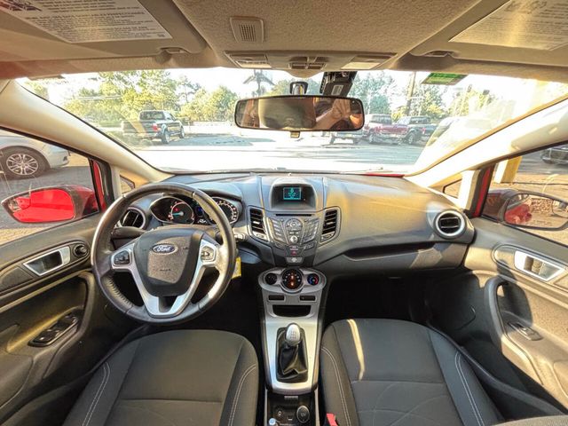 2015 Ford Fiesta 4dr Sedan SE - 22926418 - 8