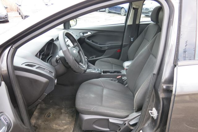 2015 Ford Focus 4dr Sedan SE - 22765977 - 12