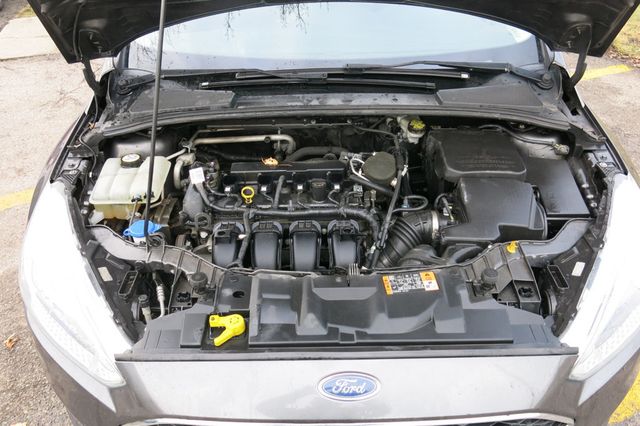 2015 Ford Focus 4dr Sedan SE - 22765977 - 30